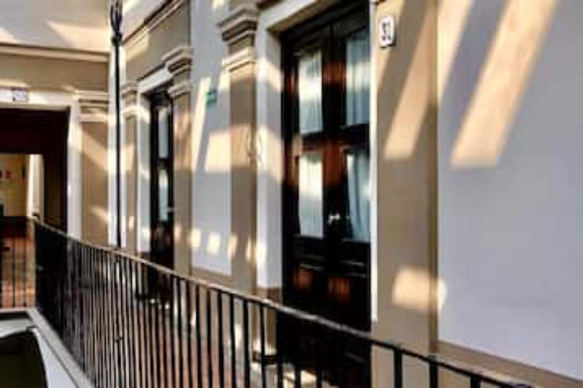 Oyo Hotel Emperadores Inn, Атлиско Екстериор снимка